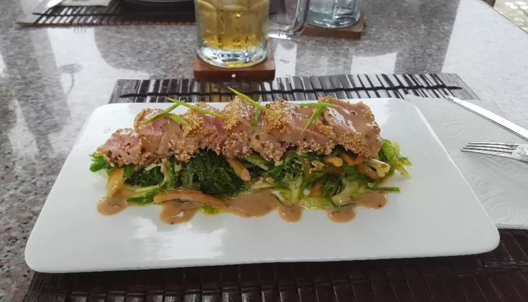Seared Tuna Tataki on Japanese Wakame Salad